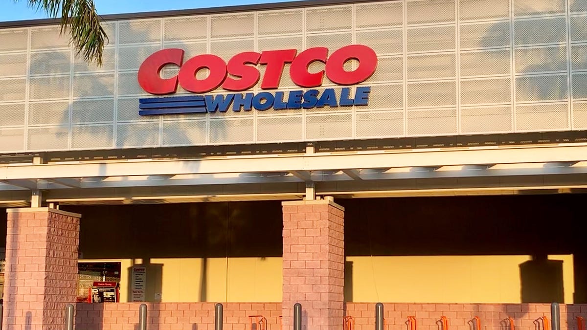 Costco to increase its minimum wage to $16 per hour, but CEO says the average pay for hourly workers is $24