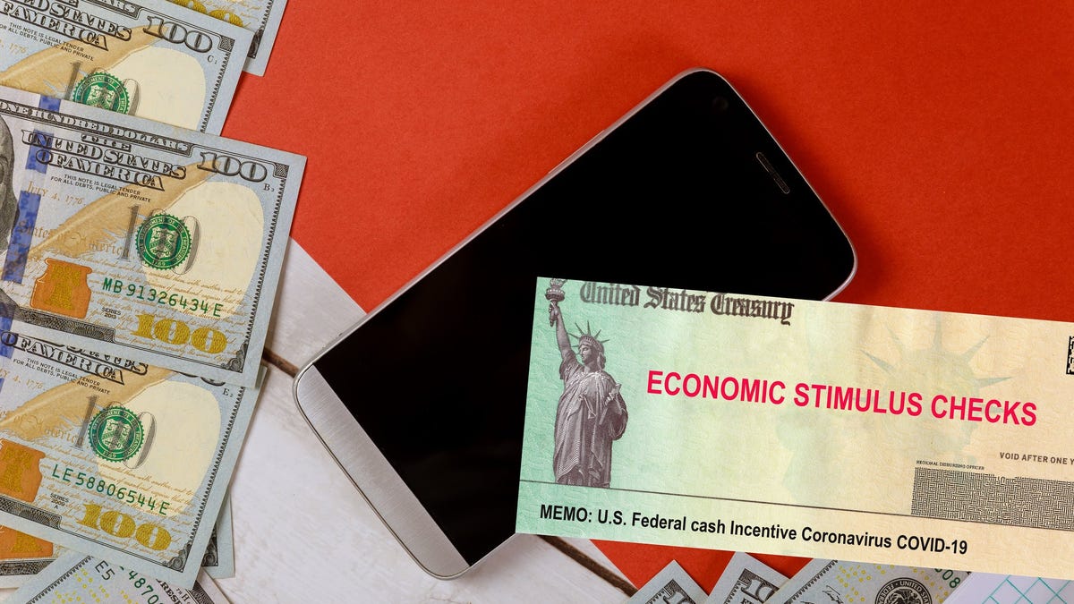 Stimulus check: Young investors use $1,400 COVID-19 relief payments to join stock market boom