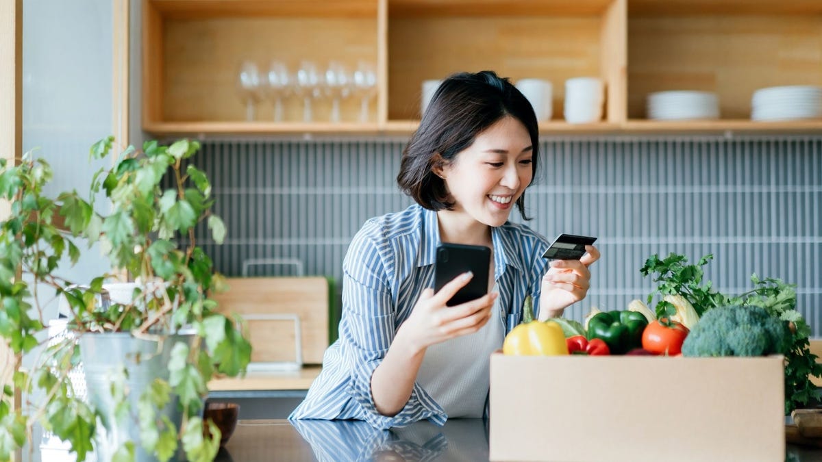 This is the best credit card for groceries—and binge-watching, too