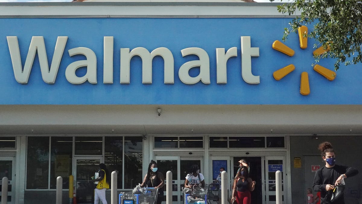 Walmart will close all its US stores on Thanksgiving Day