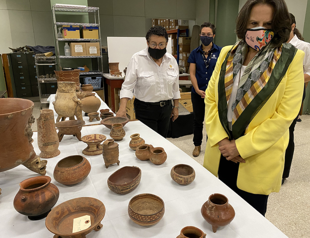 Brooklyn Museum Returns More Than 1,300 Artifacts to Costa Rica