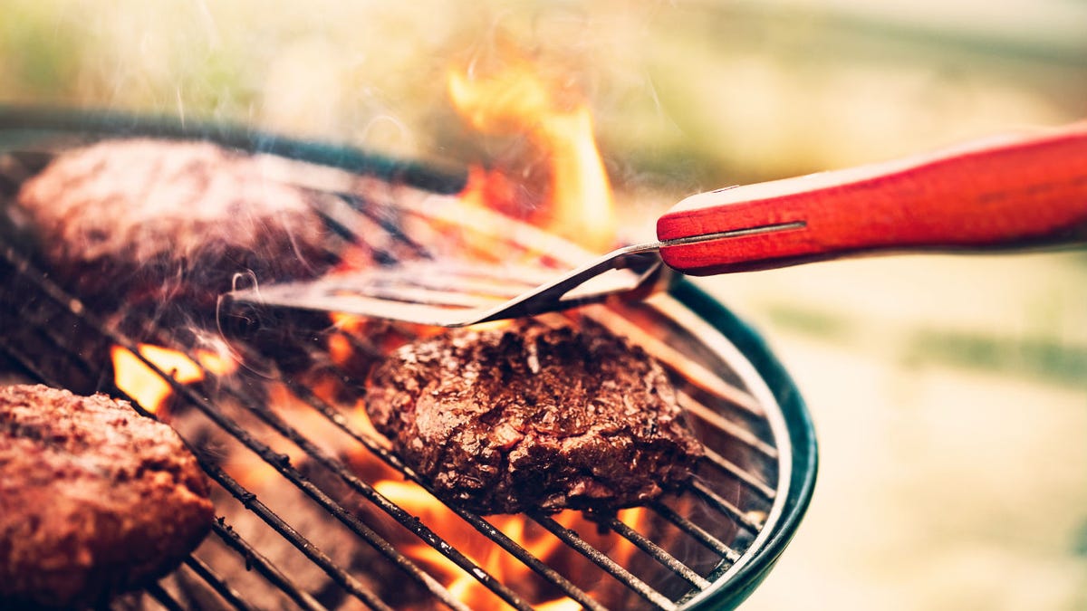 July 4th barbecue food safety tips: You might be grilling your burgers, steaks wrong
