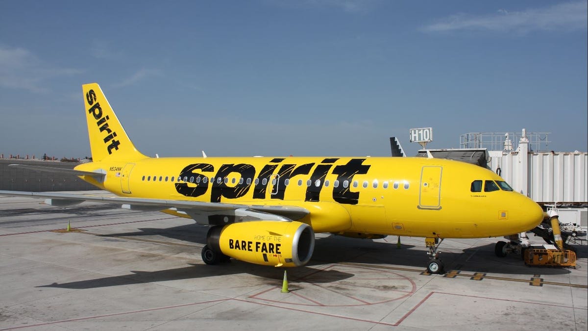 Spirit Airlines bedlam, day five: Airline cancels half of Thursday flights, bringing weekly total to 1,700+
