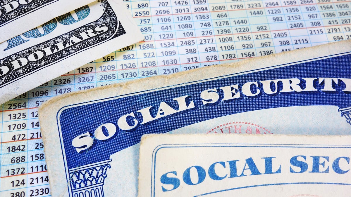 Are Social Security benefit cuts a real possibility? What to know, and how best to plan for it
