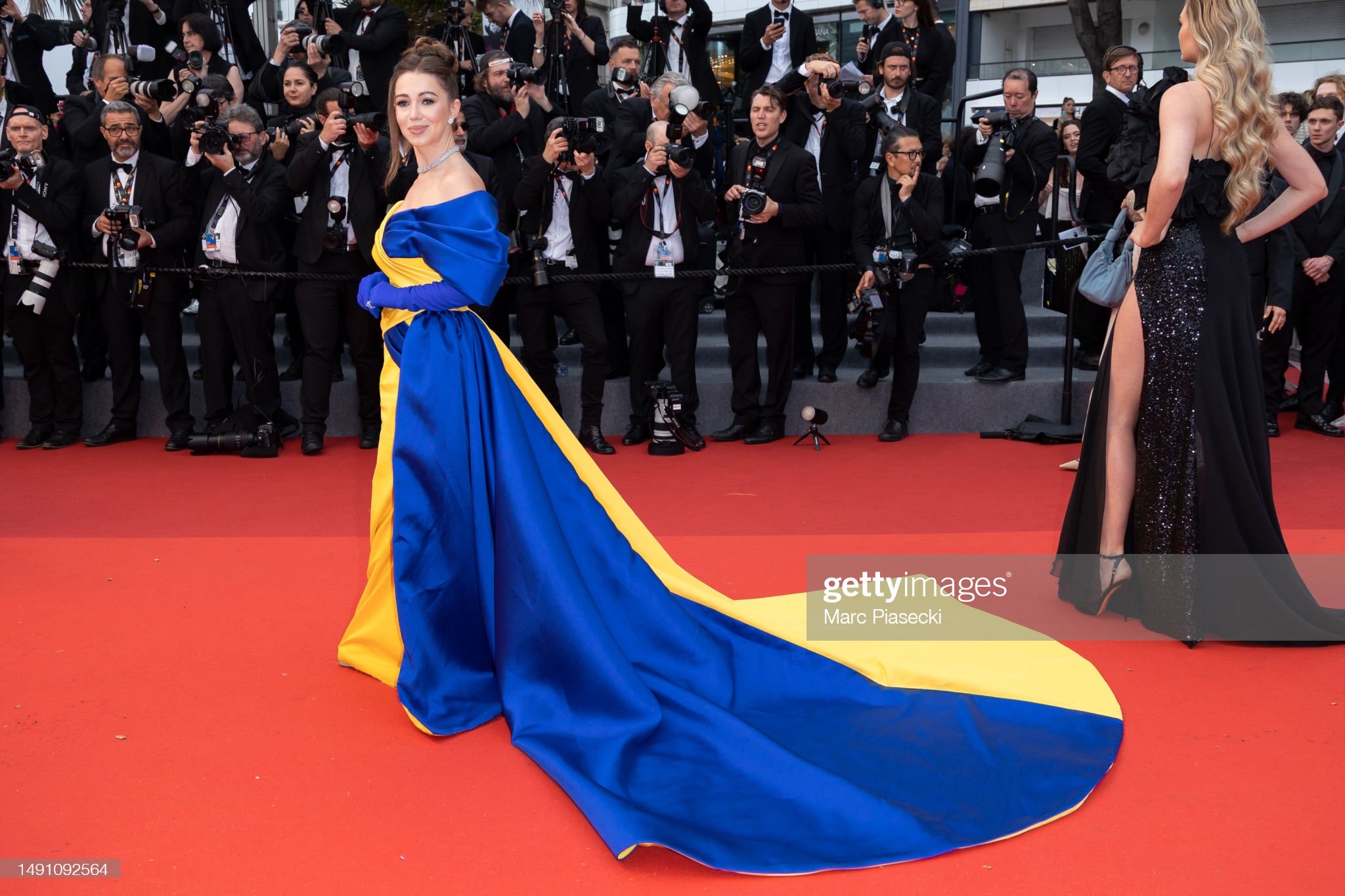 The Ukrainian dresses at the film festival 